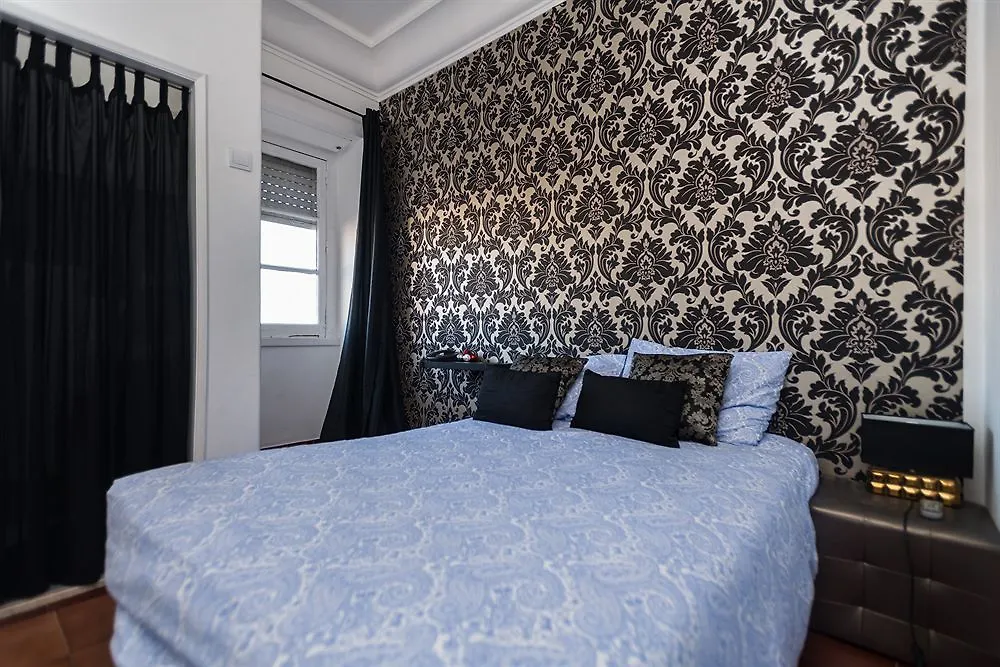 Apartamentos Lux Dinastia Lizbona 0*,