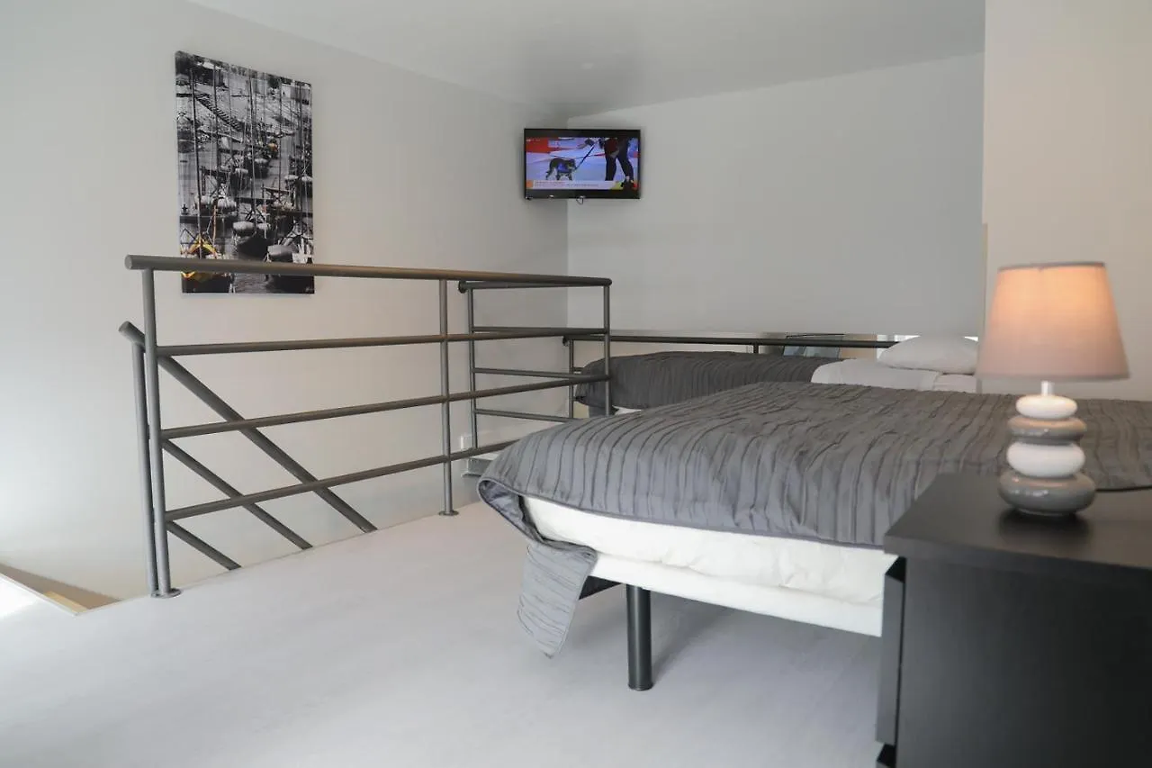 Apartamentos Lux Dinastia Lizbona 0*,
